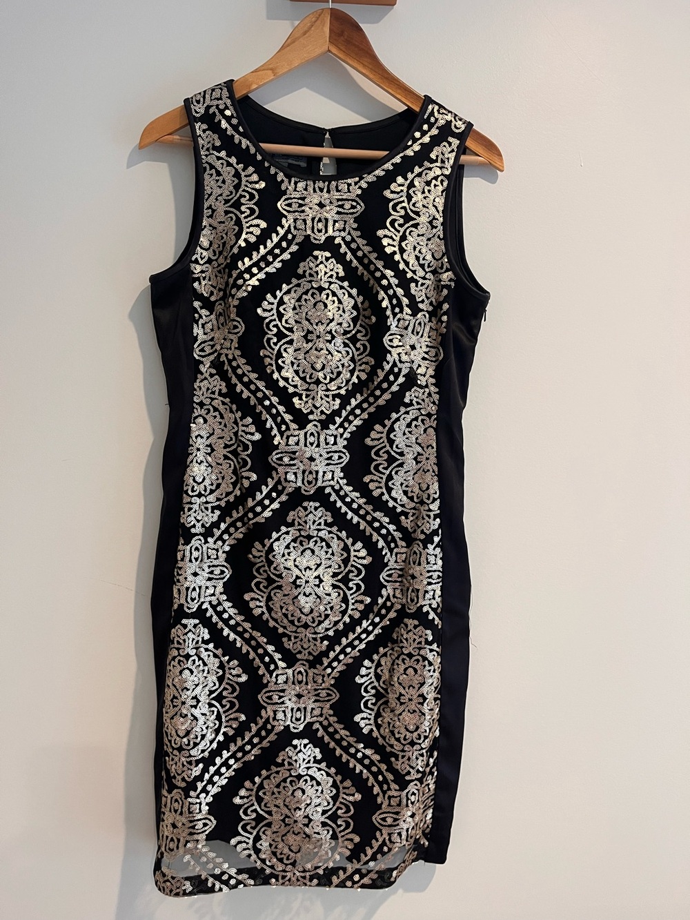 Donna Ricco Black & Gold Sequin Sheath Dress 8 Sleeveless Art Deco Elegant
